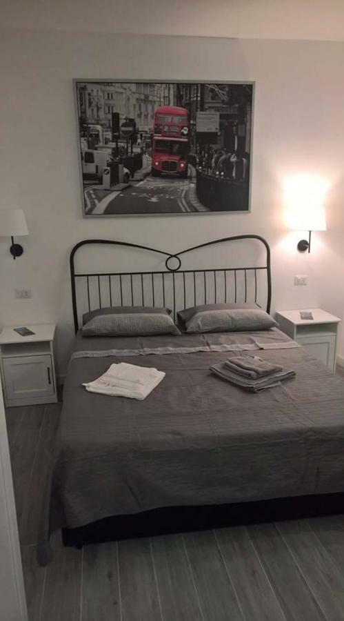 Apartment Fabrizio 那不勒斯 外观 照片